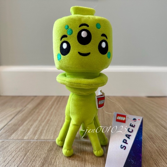 LEGO Slurpie Alien Plush Green  - LEGO x Target Plush Space Toy - Picture 1 of 13